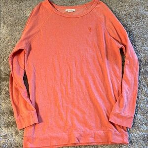 🍍Obey Propaganda long sleeve top🍍Sz M🍍Pit to pit 20”🍍length 29”🍍